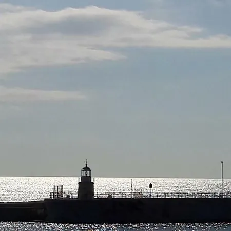 Belleville بيت للعطل *